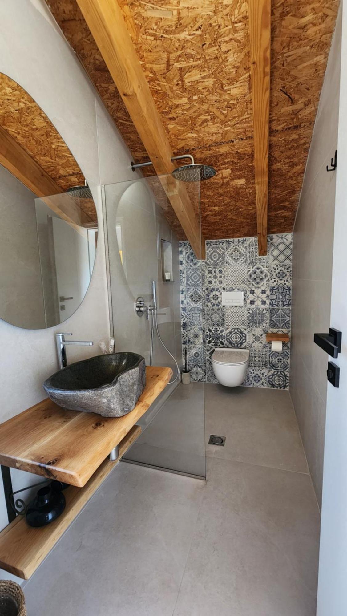 Guesthouse Te Avllia Kelcyre Eksteriør billede