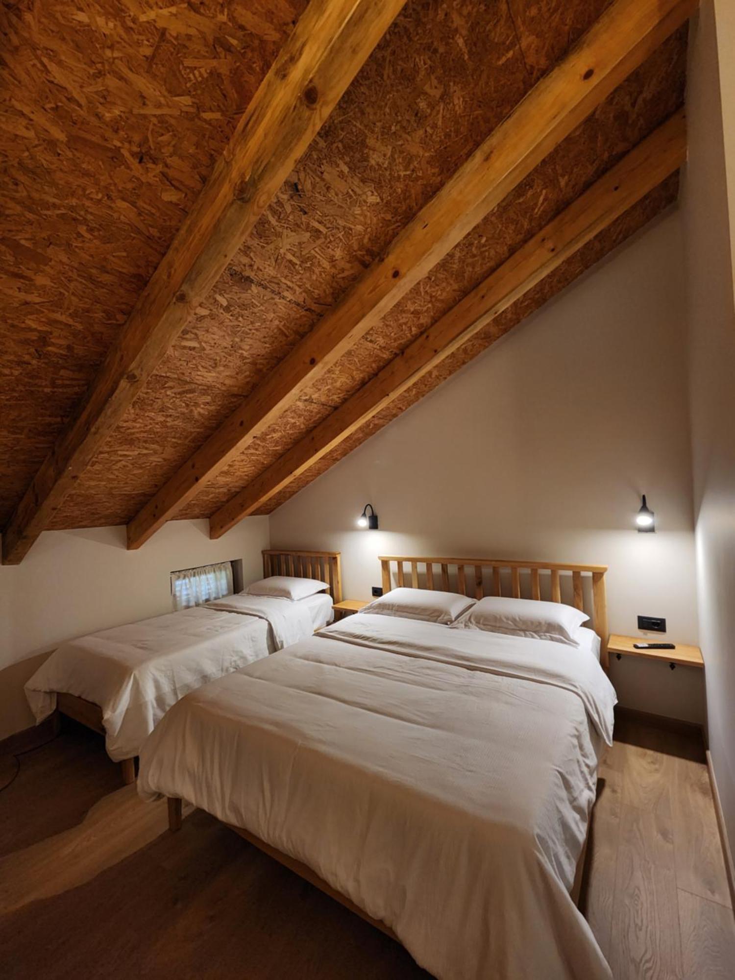 Guesthouse Te Avllia Kelcyre Eksteriør billede